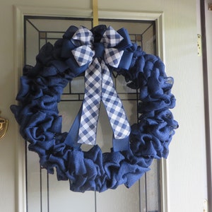 Couronne de toile de jute bleu marine : décoration de porte d&#39;entrée avec nœud vichy