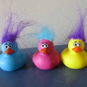 Bad Hair Day Rubber Duck: Gag Gift Party Favor
