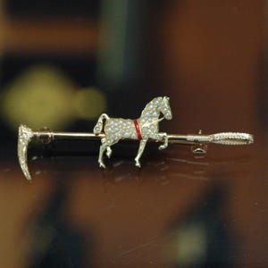 Saddlebred Horse Brooch - Etsy