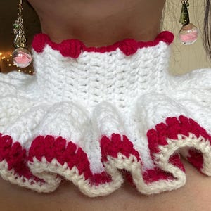 Ruffle Collar Crochet Pattern