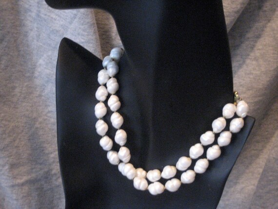 Vintage Trifari White Faux Shell Bead 16" Choker … - image 2