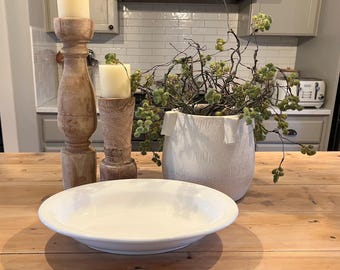 Williams-Sonoma Large White Oval Serving Platter 16" — Made in Italy, Glazed Ceramic, Farmhouse / Minimalist Style