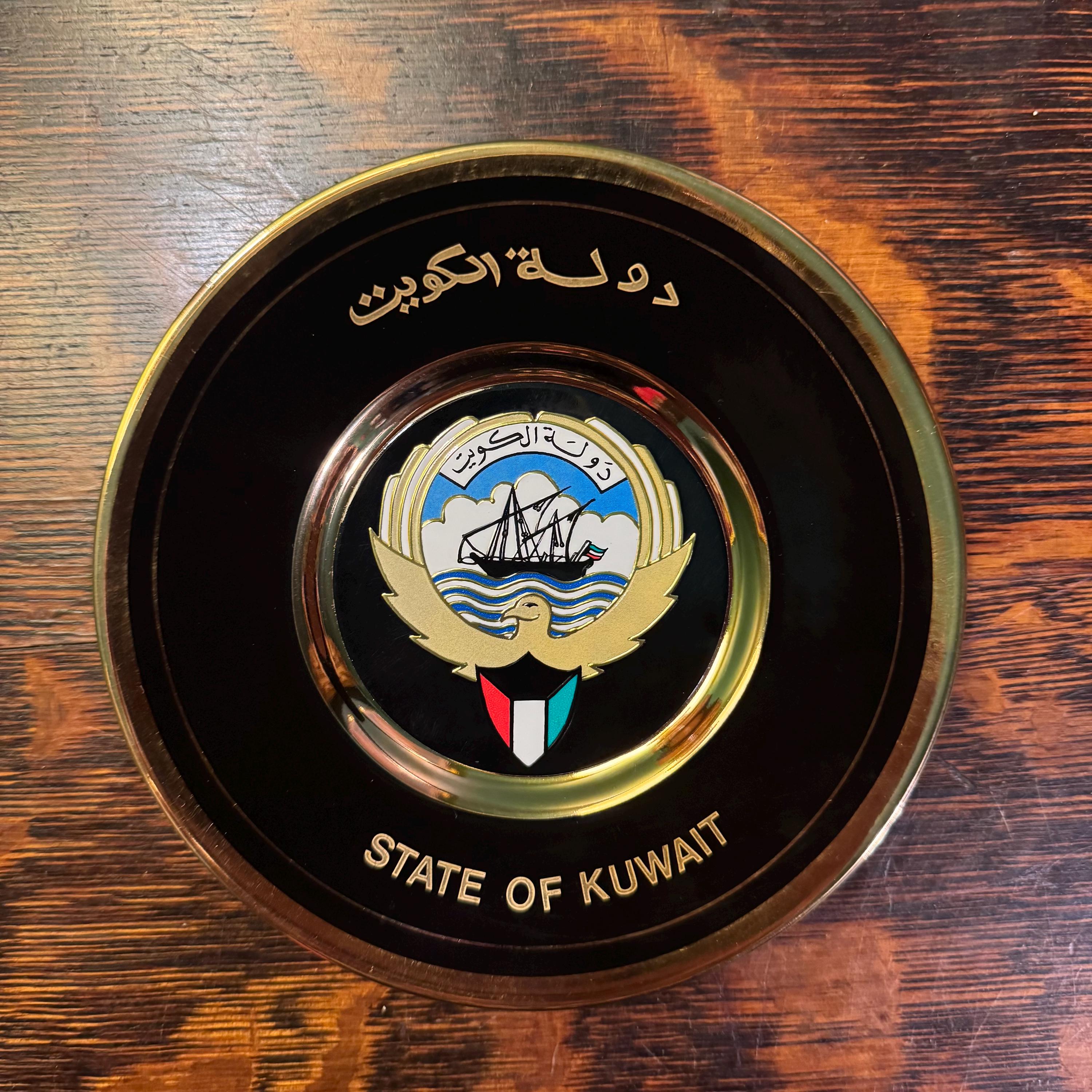 Spilla da bavero con bandiera dell'amicizia tra USA e Kuwait, spilla cloisonné stampata a mano e rifinita al forno - Italia Spilla da bavero con bandiera dell'amicizia tra USA e Kuwait, spilla cloisonné stampata a mano e rifinita al forno - Italia