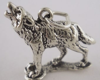 Howling Wolf Charm 925 Sterling Silver Pendant 3D Animal