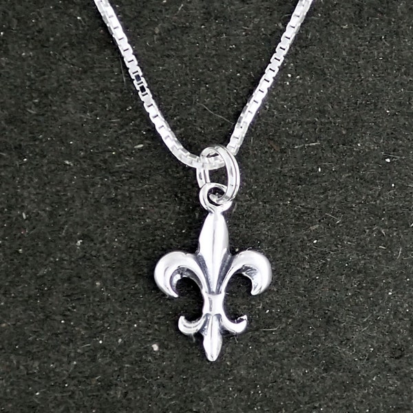 Sterling Silver Fleur De Lis Pendant Necklace With Box Chain