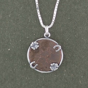 Sterling Silver Lucky Penny Holder with Four Leaf Clover & Horseshoe Pendant Necklace with Box Chain