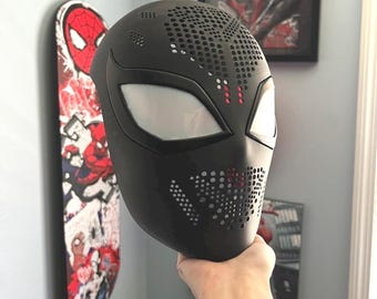 Máscara facial de Spiderman: lentes magnéticas, marco ventilado para cosplay (sin tratar o acabado).