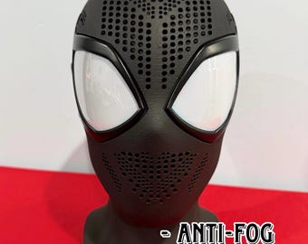 ライミ版スパイダーマンの精密なフェイスシェルとレンズの3Dモデル