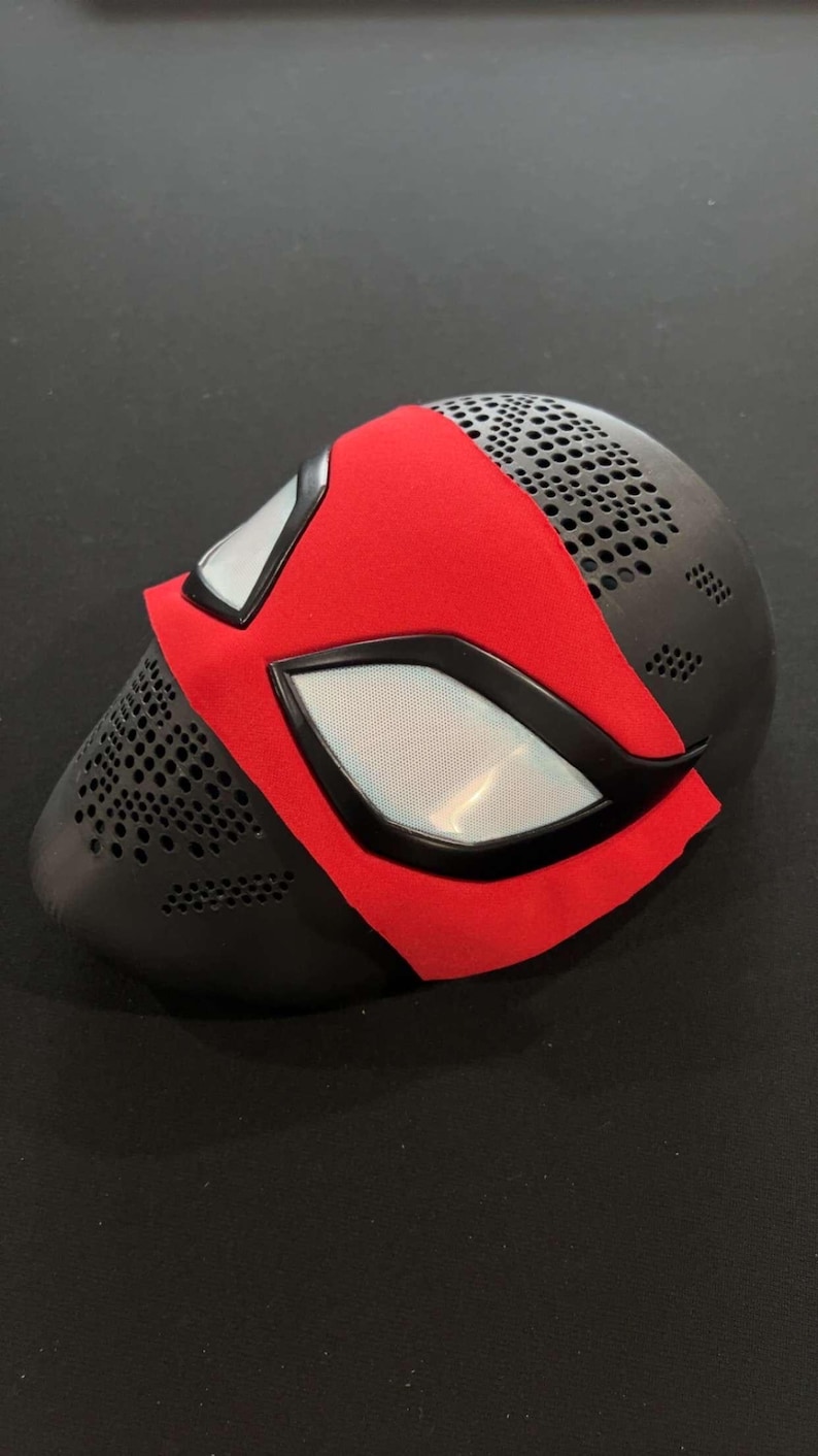 Spiderman Face Shell – Magnetic Lenses, Vented Cosplay Mask Frame (Raw or Finished) imagen 2