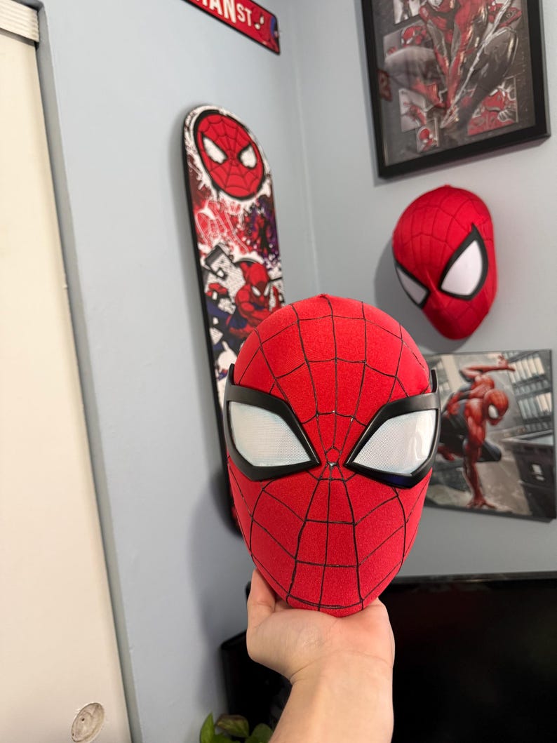 Spiderman Face Shell – Magnetic Lenses, Vented Cosplay Mask Frame (Raw or Finished) imagen 4