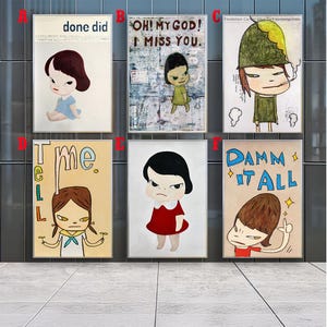 Puede incluir: Una colección de seis impresiones artísticas enmarcadas con ilustraciones de estilo caricatura de una niña con una expresión seria. Cada impresión tiene un fondo y texto únicos, incluyendo frases como "done did" y "OH! MY GOD! I MISS YOU."