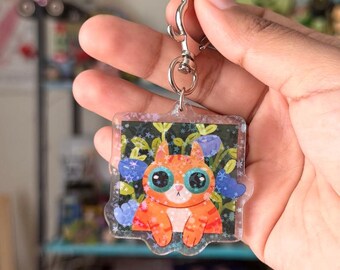 Holographic Acrylic Cat Keychain: Whimsical Floral Art Accessory