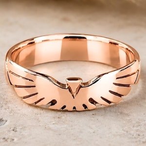 Polished Copper Raven Ring | Hand Carved Nature Jewelry | Southwest Artisan Band