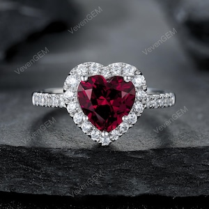 2.35 Karat herzförmiger Rubin Verlobungsring, Halo Diamant Ehering aus 10K massivem Weißgold, Versprechen Goldring für Frauen
