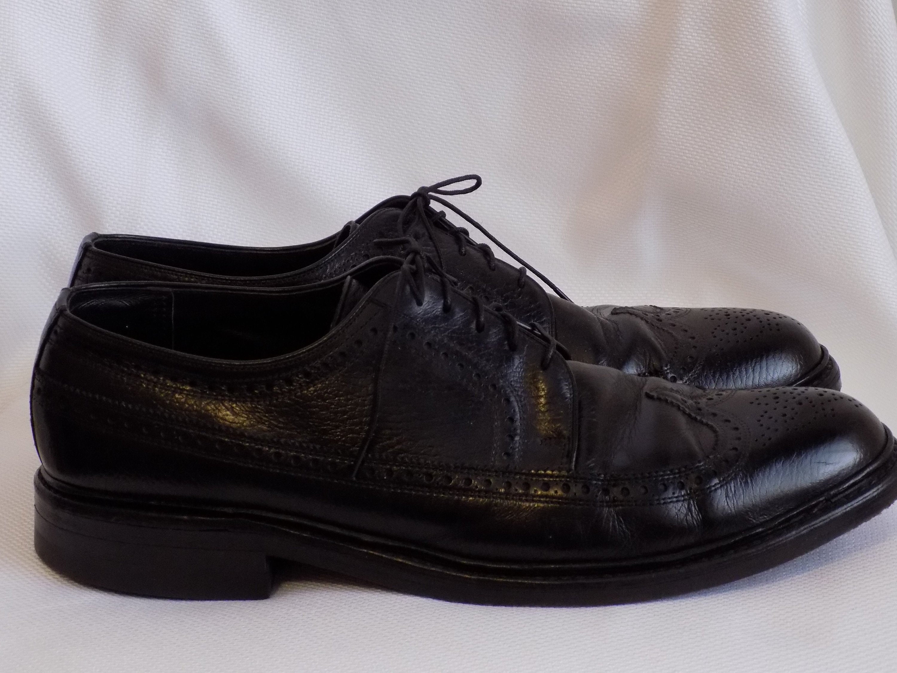 coloured deck shoes