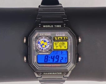 Casio AE1200 "Resident Evil" Mod personalizzato - / Orologio digitale con ora mondiale / Orologio retrò a tema / Regalo personalizzato per giocatori / Articoli essenziali