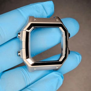 Reloj Casio Royale Full Metal Case Mod: AE1200WH World Time, bisel plateado pulido