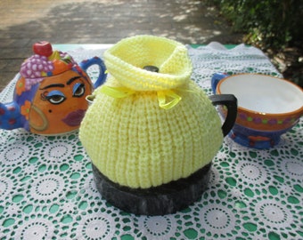 Vintage Tea Cozy - Yellow  - Vintage Style for your teapot.