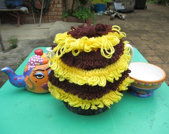 Vintage Tea Cozy - Yellow and Brown Vintage Style for your teapot.