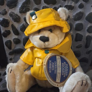 Vintage Collectible Brass Button Bear
