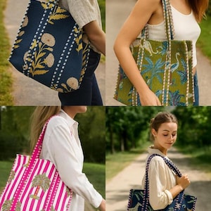 Puede incluir: Una colecci&oacute;n de bolsos tote con varios estampados, incluyendo florales, a rayas y de animales. Los bolsos son llevados por una persona caminando por un camino. Los bolsos tienen forma rectangular y asas largas.