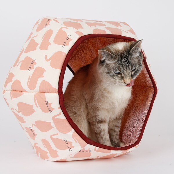 Cat Ball Modern Cat Bed - Pink Marshmallow Cats