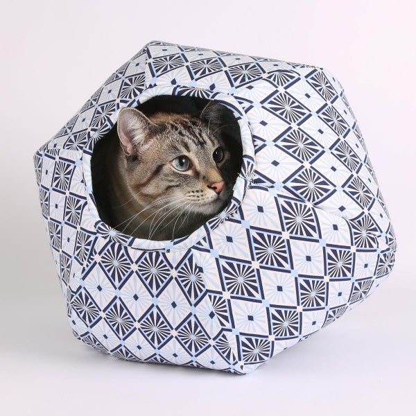 Photo Sample the Cat Ball Cat Bed in Blue and White Diamond Fabric