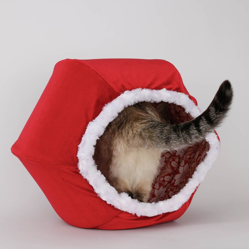 christmas cat bed