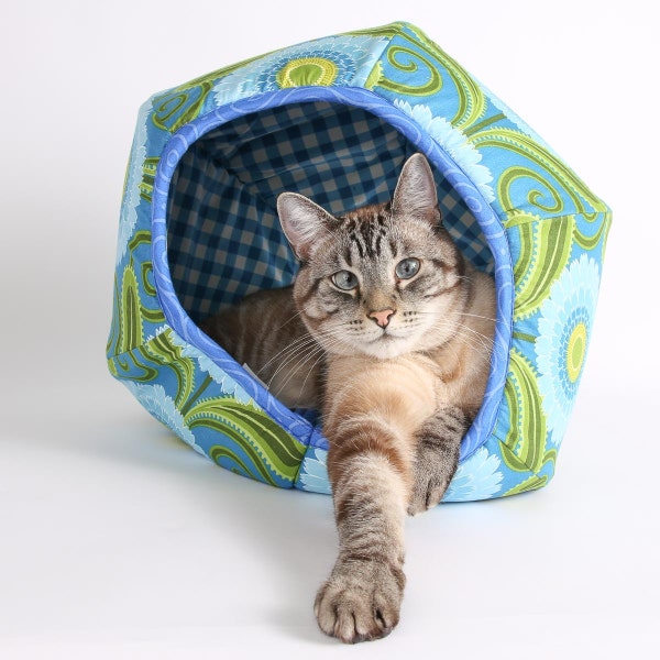 The Cat Ball Cat Bed in Teal Flower