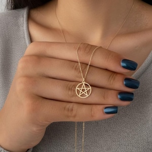 Elegante gouden pentagramketting, moderne heksensieraden, symbool van bescherming en evenwicht, Wicca-sieraden, spirituele sterhanger, cadeau voor haar