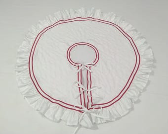 Gestickter Rock mit Weihnachtsbaum: Weißer Baumwollsatin, 122-116 cm