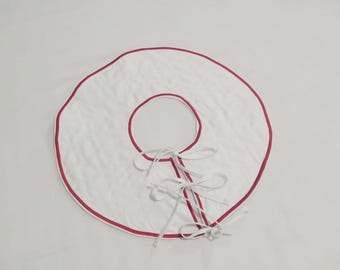 Runder gesteppter ausgebogter Stickerei-Weihnachtsbaumrock-Durchmesser von 48 "bis 116" Zoll.