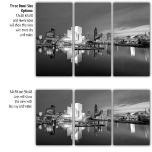Puede incluir: Una fotograf&iacute;a en blanco y negro de un horizonte urbano de noche, dividido en tres paneles. El horizonte se refleja en el agua. El texto "Three Panel Size Options: 52x30, 64x40 and 76x48 sizes will show this view with more sky and water. 64x30 and 94x48 sizes will show this view with less sky and water." es visible en la imagen.
