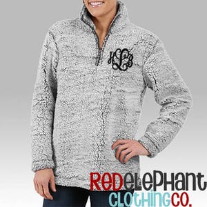 Monogram Sherpa Pullover Jacket, Personalized Quarter Zip Frosted Sherpa Fleece Jacket for Kids, Teens, and Adults in Unisex Fit Outerwear afbeelding 2