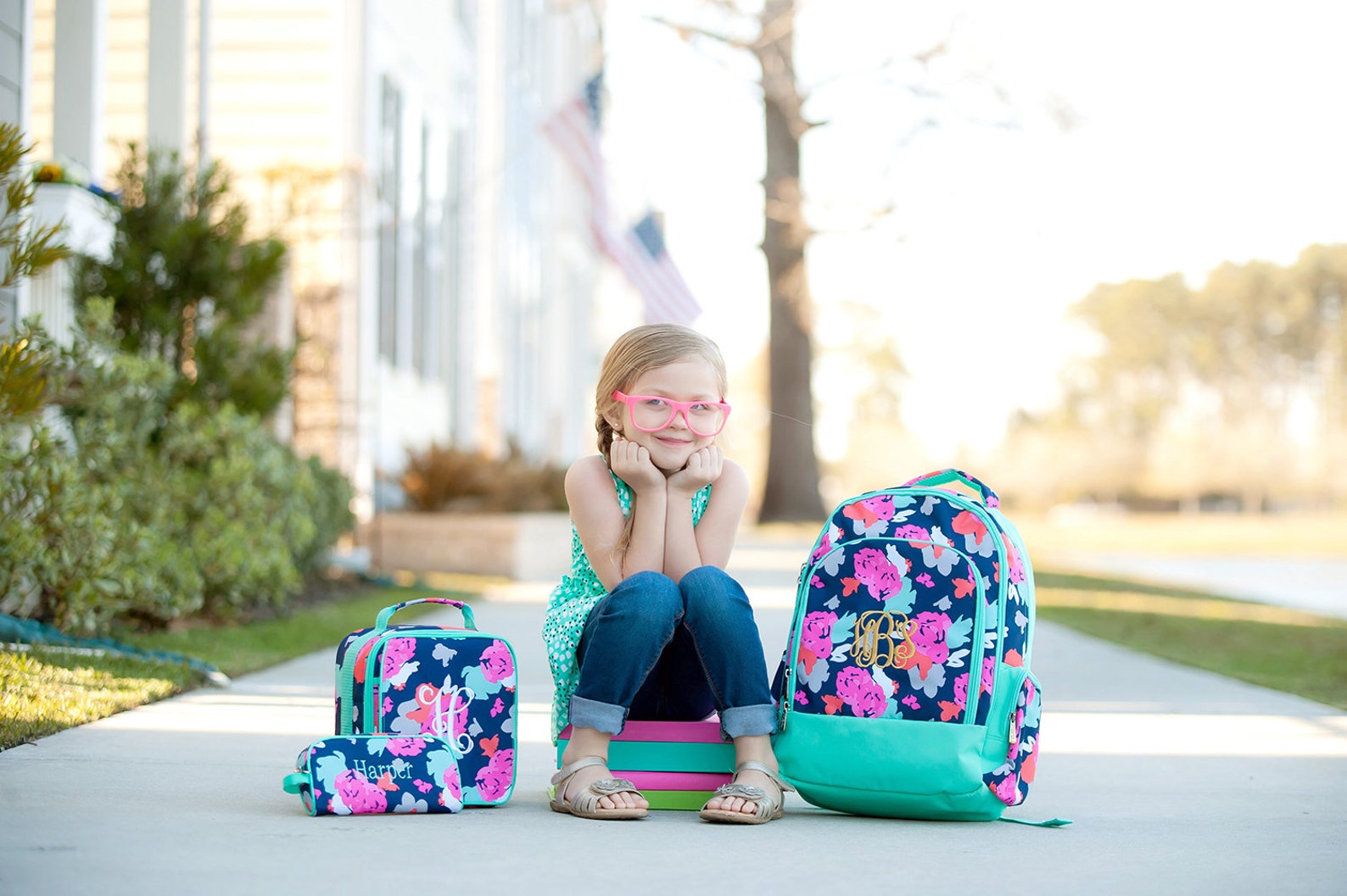 Back to school roxy. Backpack Kid. Kids with Backpack. Backpack for girls. Kids and lunch Bag.