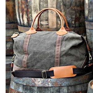Personalized Weekender Bag Mens Waxed Canvas Duffel Overnight Travel Luggage, Embroidered Duffel Carry On Tote, Graduation, Retirement Gift imagem 5