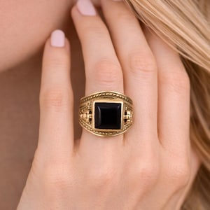Vintage Silver Poison Ring | Secret Compartment Keepsake Jewelry.