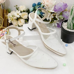 White Pearl Mesh Bridal Heels, Wedding Shoes with Ankle Strap , Closed Toe Chunky Heel for Bride, Ladies Bridal Shoes, Wedding Heels