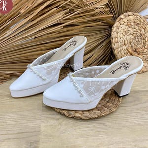 White Lace Block Heel Mules, Bridal Wedding Shoes, Closed Toe Chunky Heel, Elegant Mesh Slip-On for Women, Wedding Heels, Women Shoes