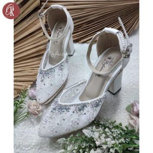 White Wedding Shoes for Bride – Block Heel Wedding Shoes for Bride, Ankle Strap Closed Toe, Elegant Ankle Strap Chunky Heel Bridal Pumps