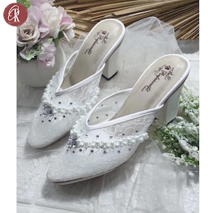 Ladies Bridal Shoes, Lace Bridal Mules, Wedding Heels with Pearls and Rhinestones, Bridal Sandals, Bridesmaids Shoes, Women Shoes