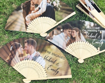 Aangepaste trouwbedankjes in bulk, gepersonaliseerde fotofan met tekst, verlovingshandventilator voor gast, gunsten van feestfans, fans huwelijksceremonie