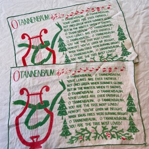 Vintage Cloth Placemat, Red and Green, Christmas, O Tannenbaum, ONE