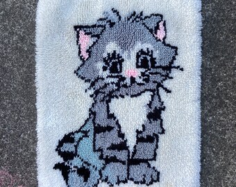 Vintage Hooked Rug, Cat, Kitty, Wall Hanging