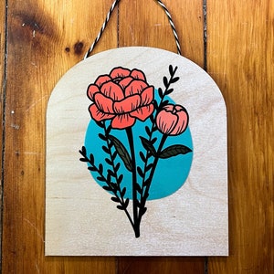 FLORAL CIRCLE WOOD sign peony