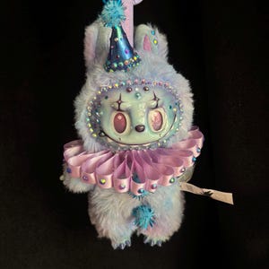 ラブブ labubu HOPE Labubu Hope – Uplifting Limited Edition Vinyl Figure by Pop