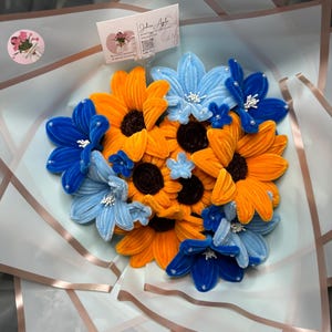 Pipe Cleaner Flower Bouquets