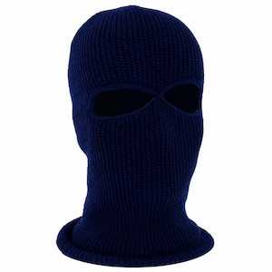 K&ouml;nnte beinhalten: Eine marineblaue Sturmhaube aus Strickstoff mit Augen- und Mund&ouml;ffnungen. Die Kopfbedeckung besteht aus geripptem Strickstoff und ist so konzipiert, dass sie Kopf und Hals bedeckt.