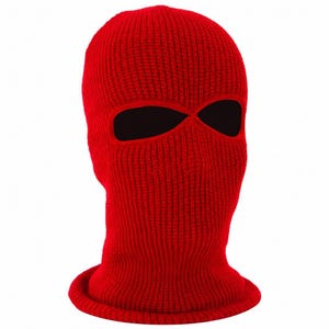 K&ouml;nnte beinhalten: Eine leuchtend rote Strick-Balaclava mit zwei Augen&ouml;ffnungen. Die Kopfbedeckung besteht aus einem Rippenstrickstoff und hat einen gerollten Saum am unteren Rand. Die Augen&ouml;ffnungen sind dunkel.