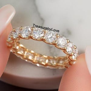 Klassieke diamanten volledige eeuwigheidsband, 3,70 mm ronde briljantgeslepen natuurlijke diamanten trouwring, 18 kt geelgouden stapelbare band